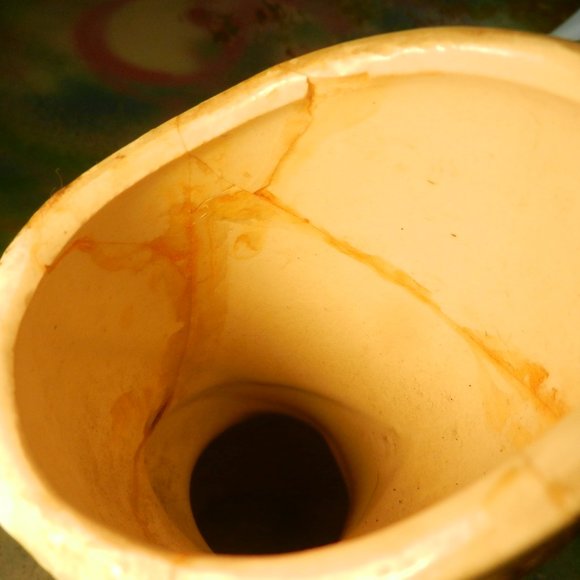 VTG cream gold textured spatter urn vase w handle **read description** - Picture 7 of 14